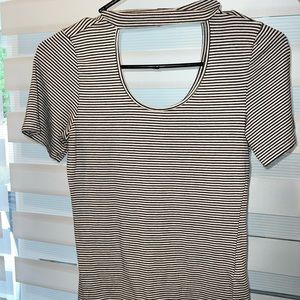 Heart & Hips Unique Collar Shirt!